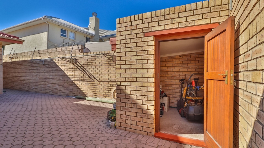 4 Bedroom Property for Sale in Diaz Beach Western Cape